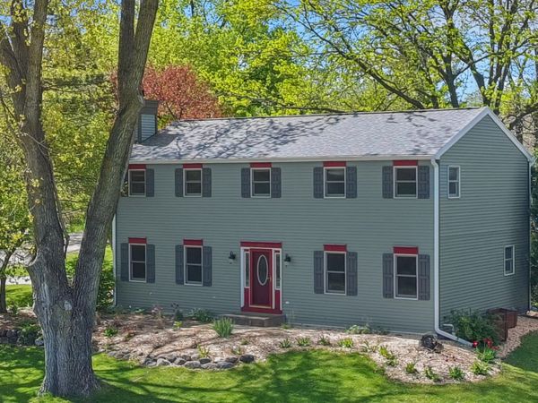 235 Evergreen Ln, Twin Lakes, WI 53181