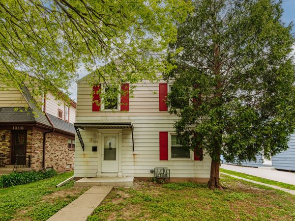 1307 N 54th St, Milwaukee, WI 53208