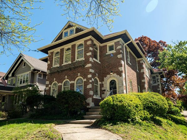 2200 N 64th St, Unit 2204, Wauwatosa, WI 53213