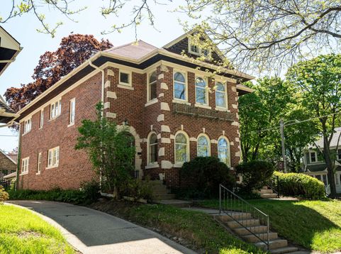Main Photo