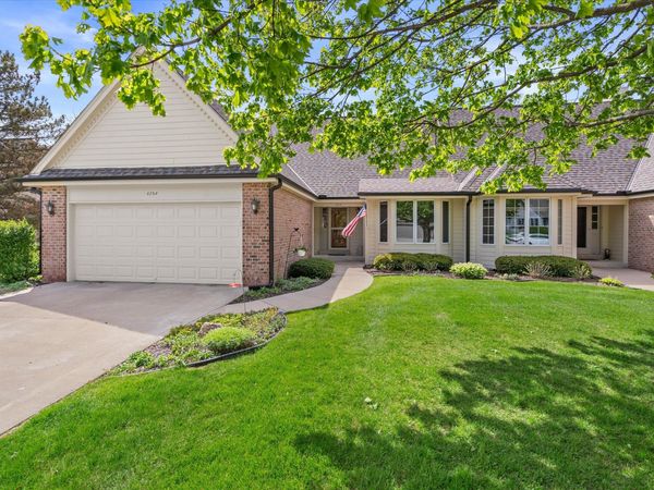625 S Stonehedge Dr, Unit A, Brookfield, WI 53045