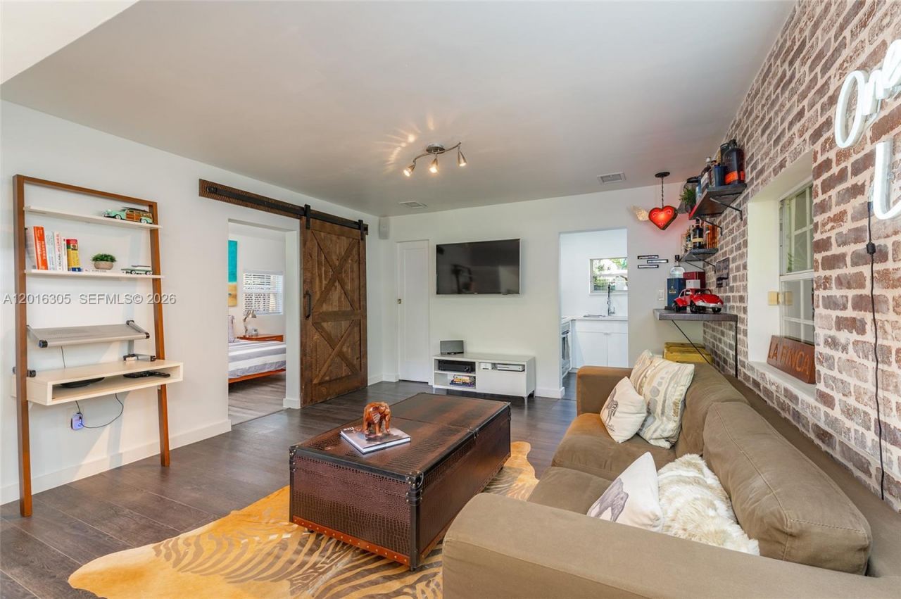 3610 S Douglas Rd , Unit 3610, Miami, FL 33133 Photo