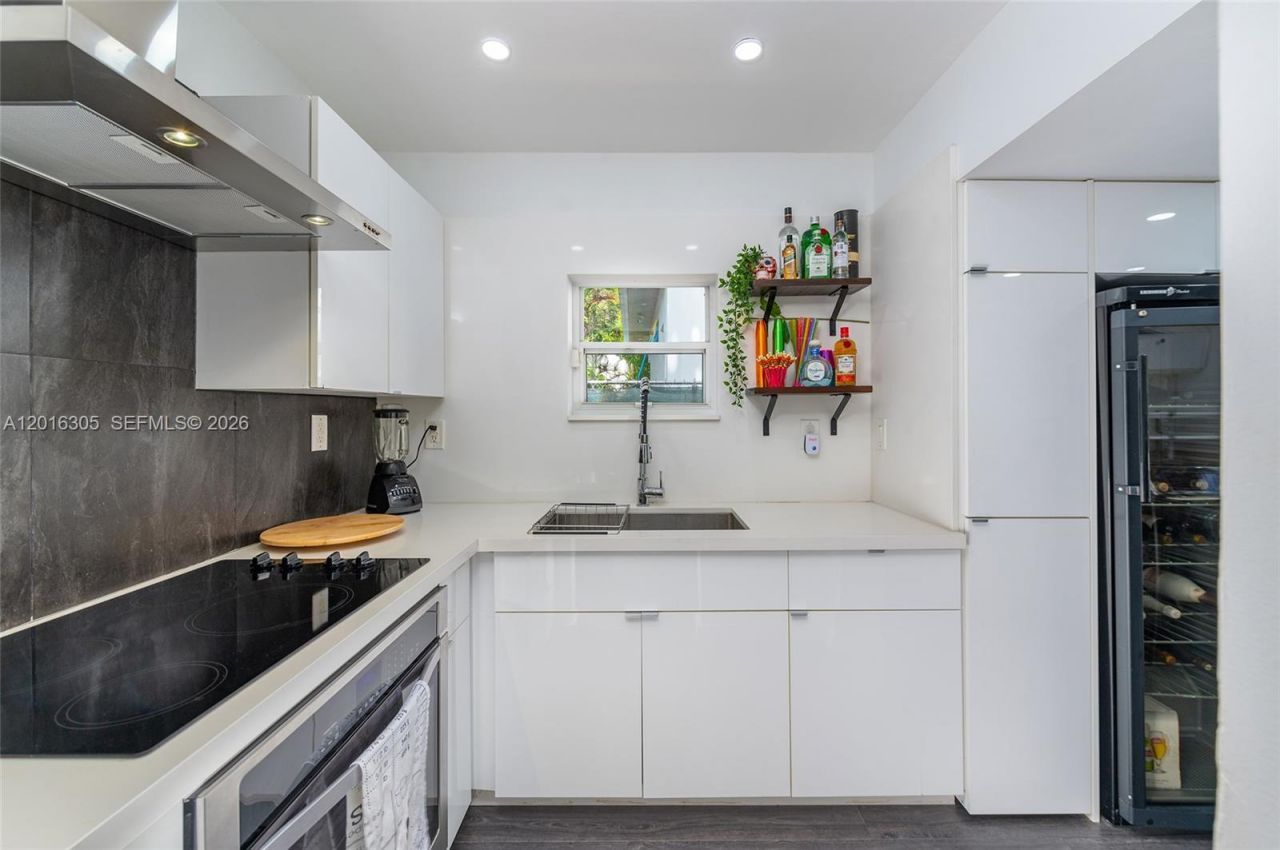 3610 S Douglas Rd , Unit 3610, Miami, FL 33133 Photo