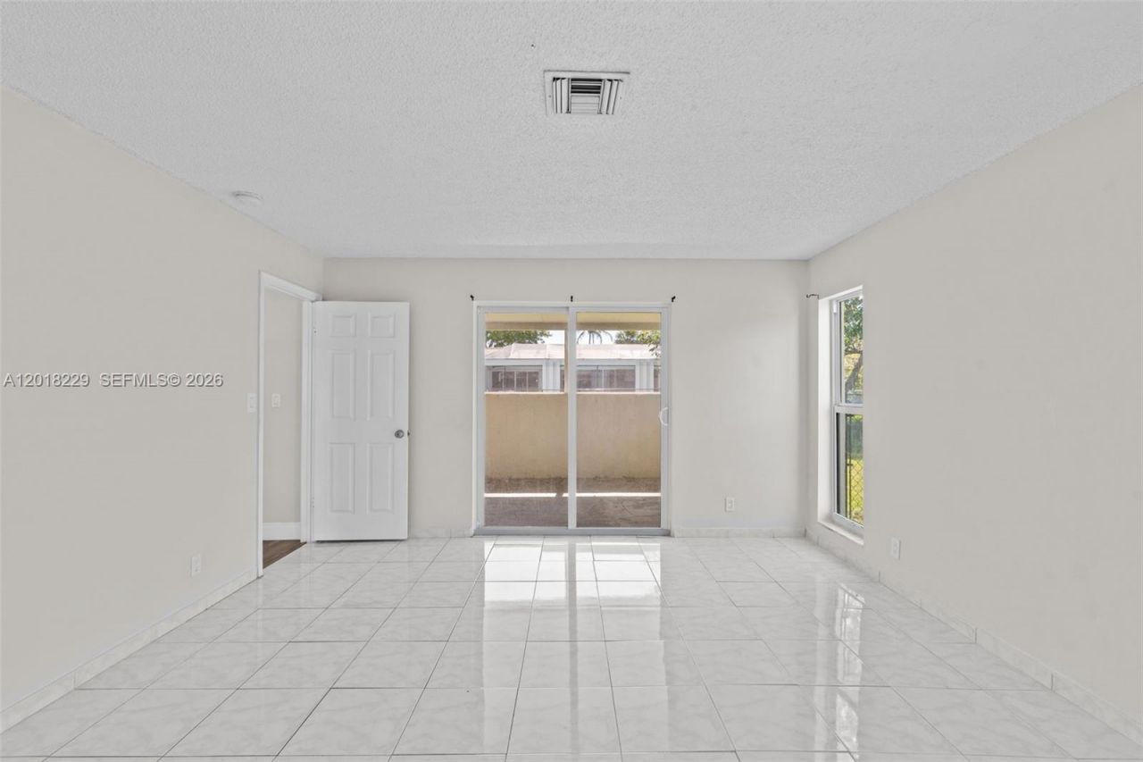 3165 NW 116 Avenue, Unit 3165, Coral Springs, FL 33065 Photo