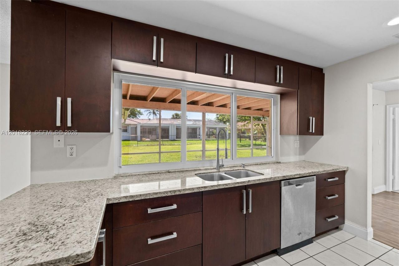 3165 NW 116 Avenue, Unit 3165, Coral Springs, FL 33065 Photo