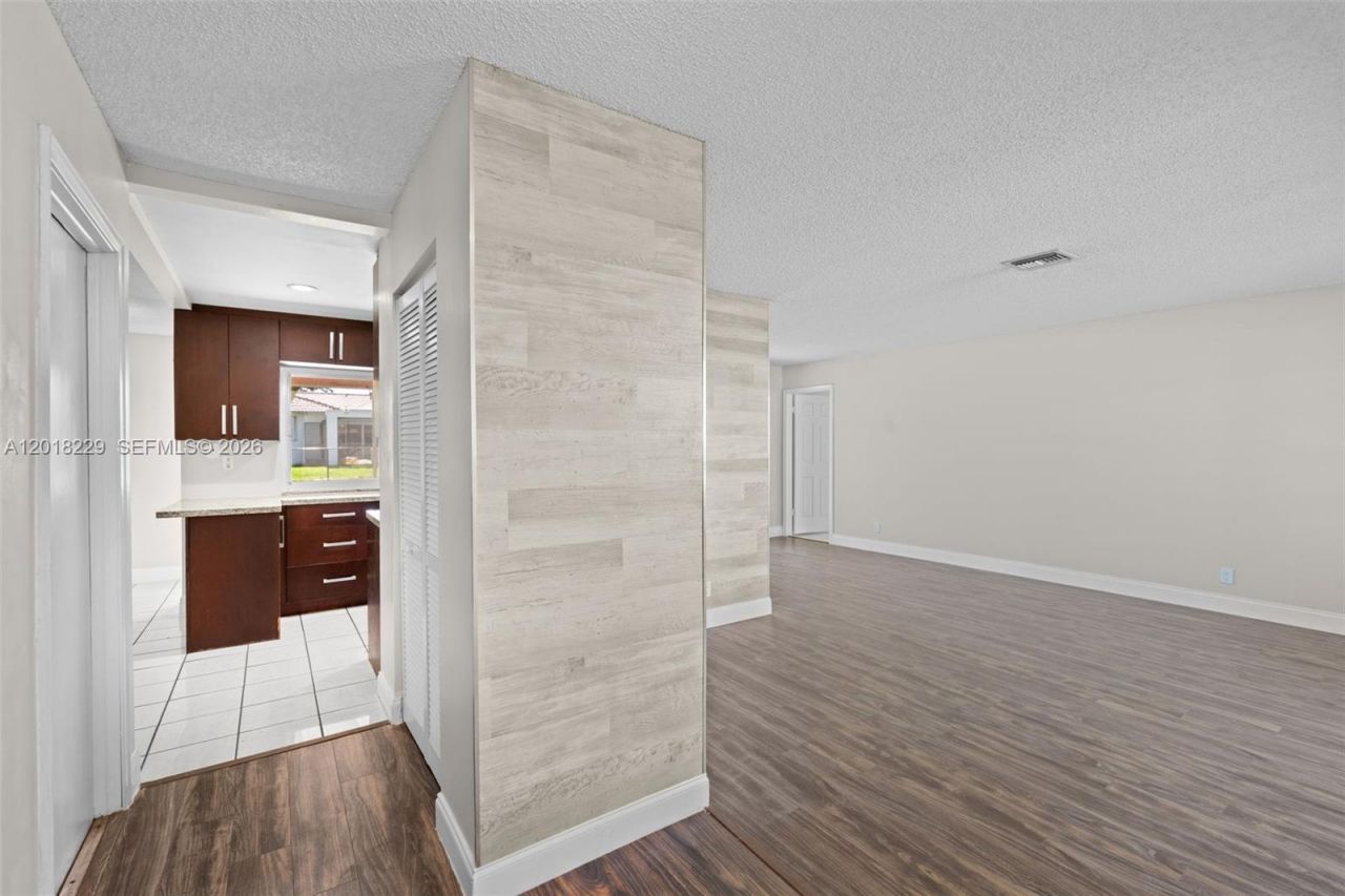 3165 NW 116 Avenue, Unit 3165, Coral Springs, FL 33065 Photo