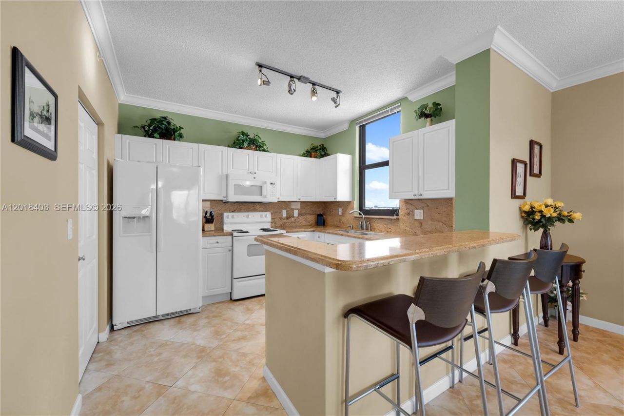 651 Okeechobee Blvd , Unit 1002, West Palm Beach, FL 33401 Photo