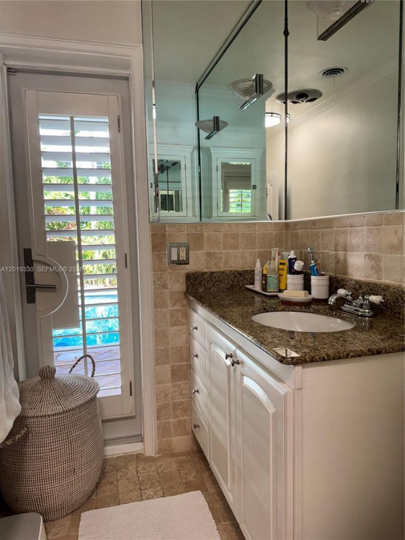 125 W Sunrise Ave , Coral Gables, FL 33133 Photo