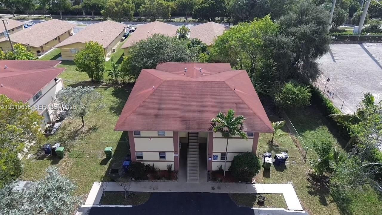 825 SW 10th St , Unit A, Hallandale Beach, FL 33009 Photo