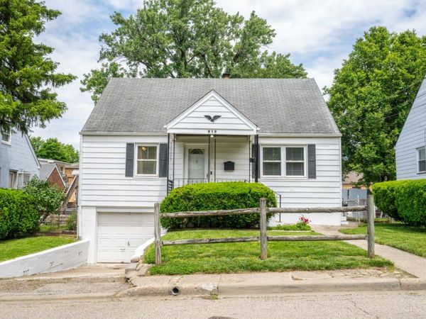 210 Marion Avenue, Cincinnati, OH 45215