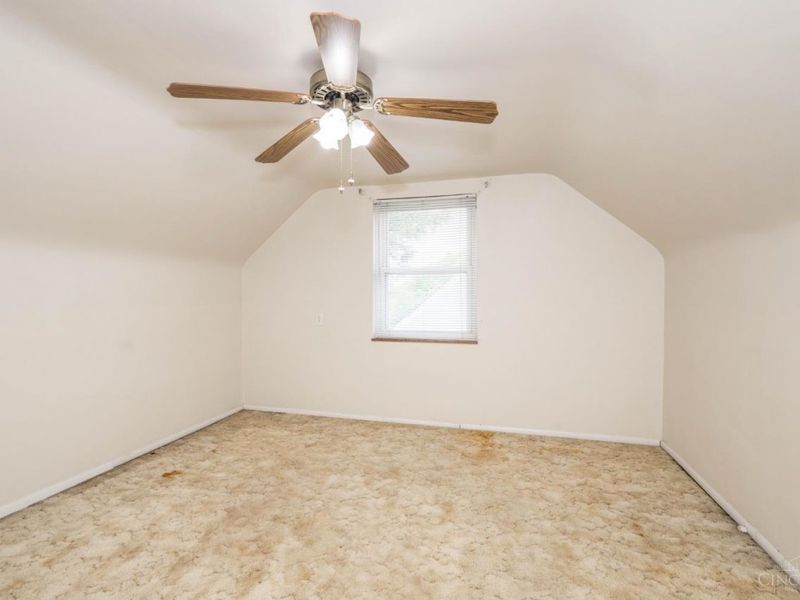 210 Marion Avenue, Cincinnati, OH 45215 Photo 15