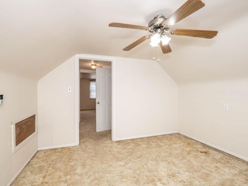 210 Marion Avenue, Cincinnati, OH 45215 Photo 16