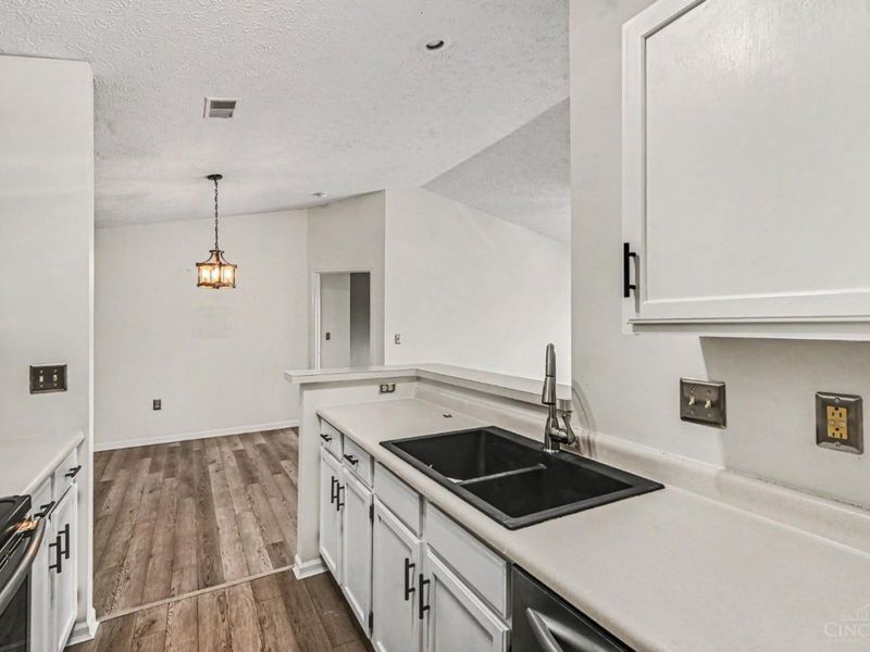 410 Carrington Lane, Unit 311, Loveland, OH 45140 Photo 6