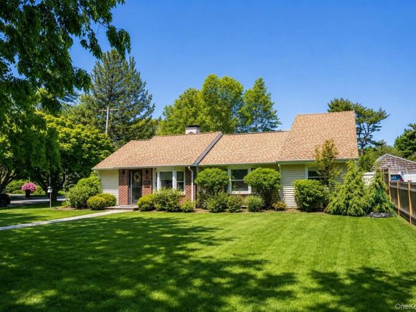 49 Clearview Street , Huntington, NY 11743