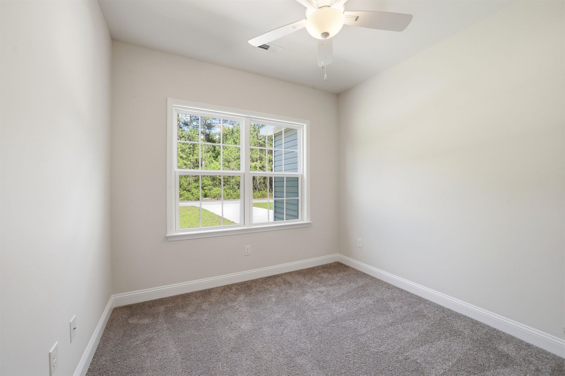 116 Violet Way Photo 12