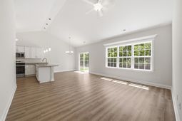 116 Violet Way photo 4