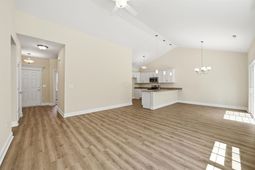 116 Violet Way photo 4