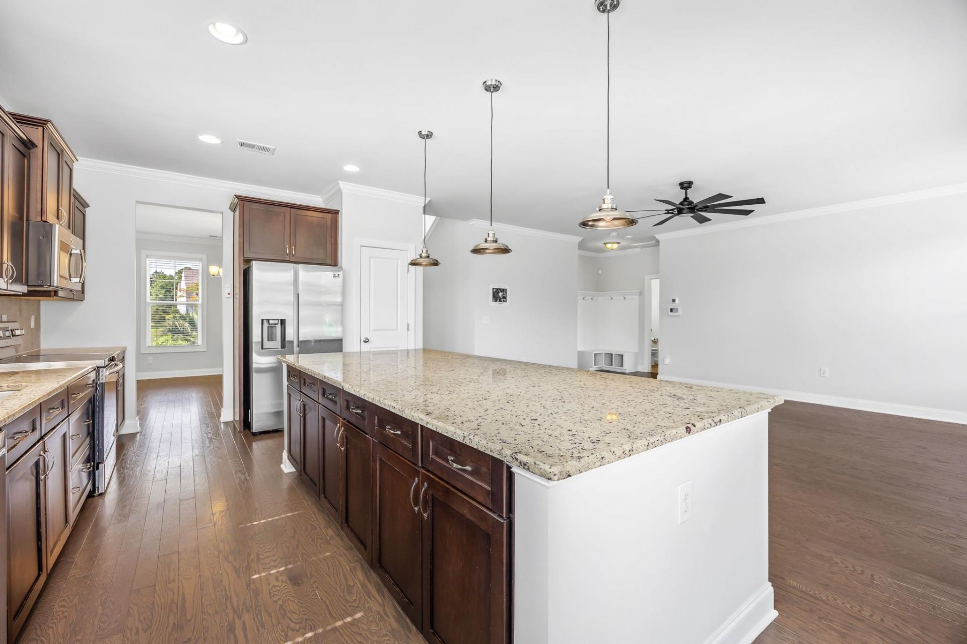 4537 Planters Row Way Photo 15