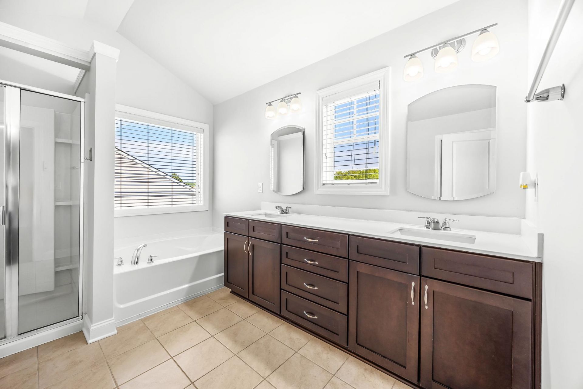 4537 Planters Row Way Photo 27