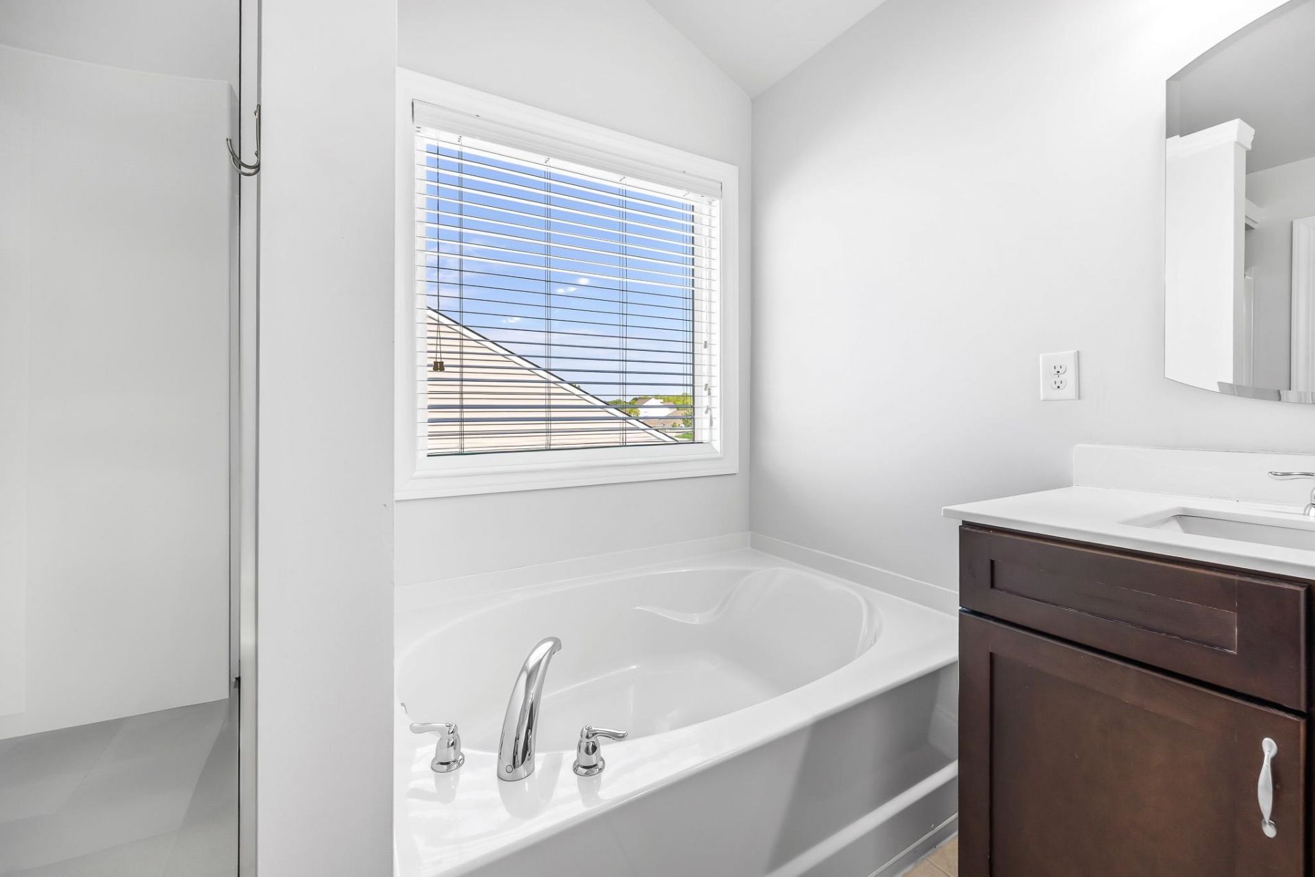 4537 Planters Row Way Photo 28