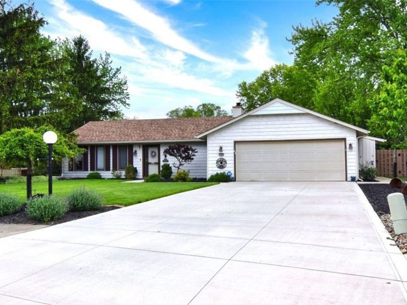 10797 Meadowgrass Road, Strongsville, OH 44149 Photo 1
