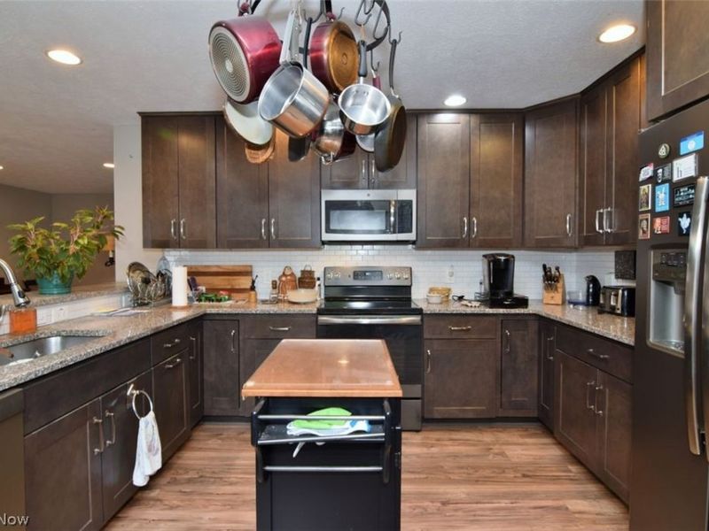 10797 Meadowgrass Road, Strongsville, OH 44149 Photo 20