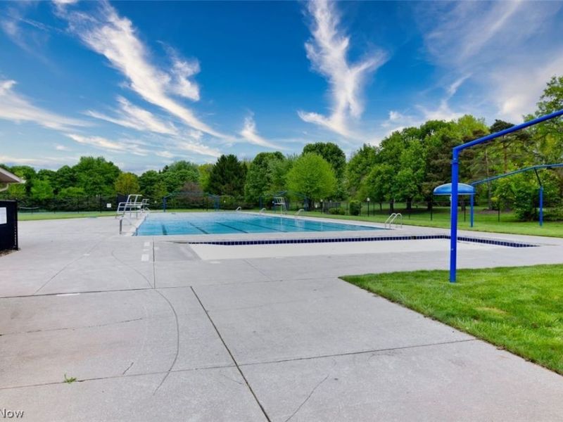 10797 Meadowgrass Road, Strongsville, OH 44149 Photo 47