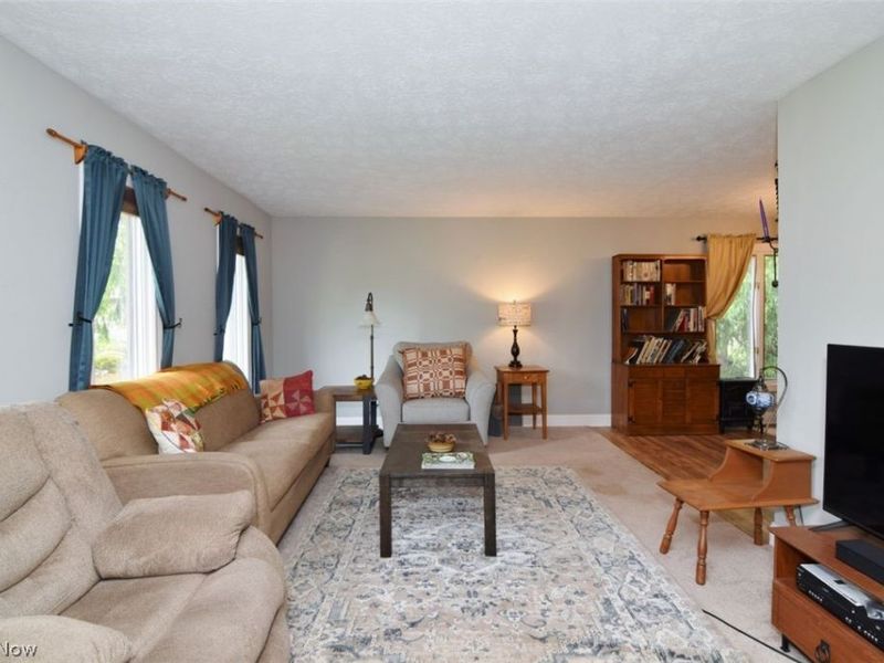 10797 Meadowgrass Road, Strongsville, OH 44149 Photo 6