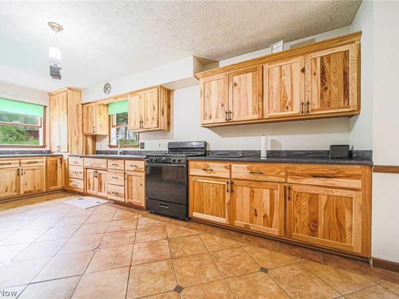 15157 Wynncrest Street SW, Navarre, OH 44662 Photo 8