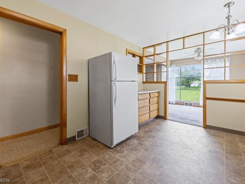 2150 Beechwood Avenue, Alliance, OH 44601 Photo 8