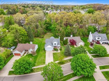 7978 Hoffman Drive, Waterford Twp, MI 48327