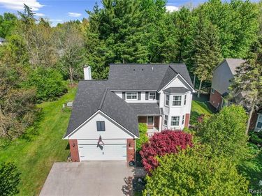 25951 Abbey Drive, Novi, MI 48374