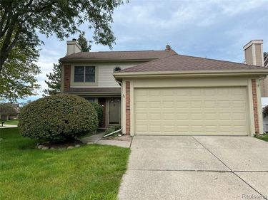 1483 COLONY Drive, Rochester Hills, MI 48307