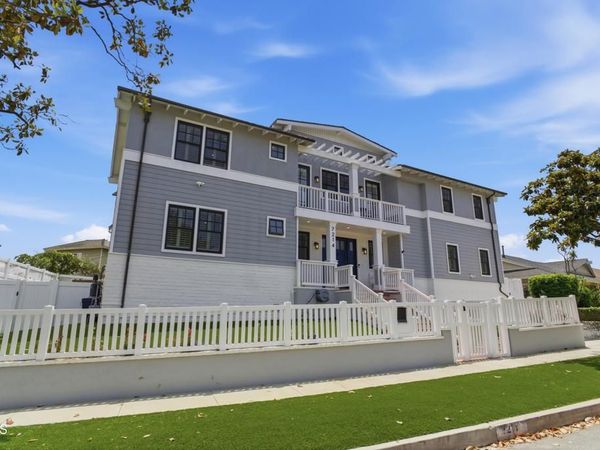 7214 McCool Avenue, Los Angeles, CA 90045