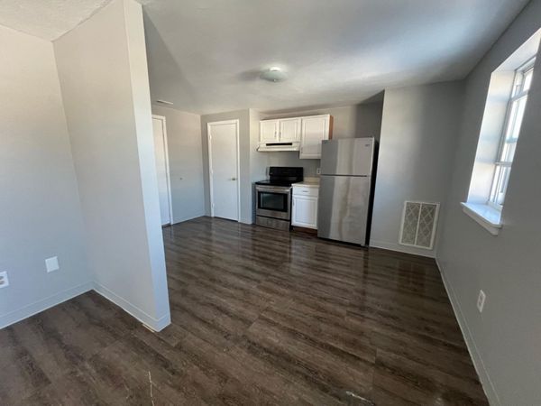 26 Ledge Street, Unit 26B, Nashua, NH 03060