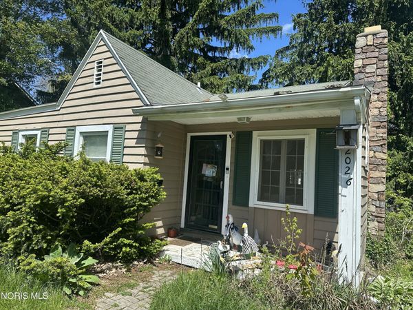 2026 Newport Avenue , Toledo, OH 43613
