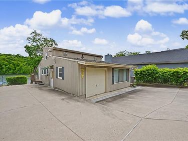 37 N Street, Lake Lotawana, MO 64086