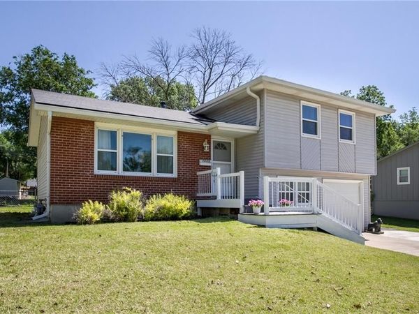 10609 Askew Avenue, Kansas City, MO 64137