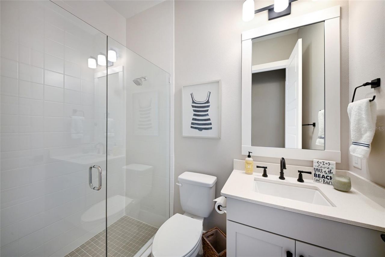 8092 Grande Shores Drive, Sarasota, FL 34240 Photo