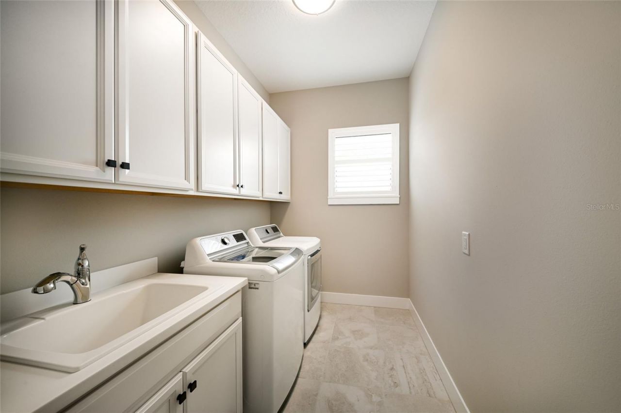 8092 Grande Shores Drive, Sarasota, FL 34240 Photo