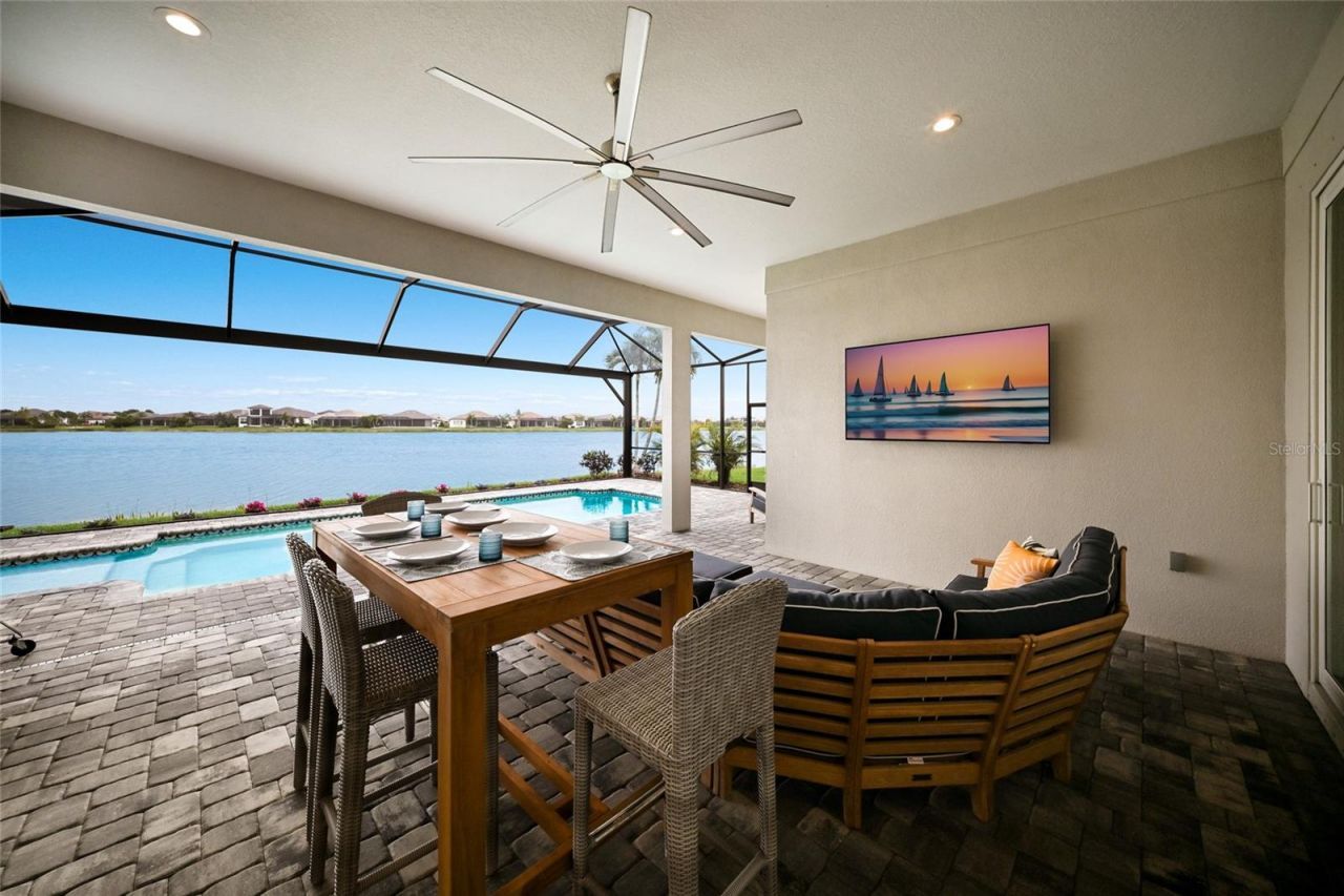 8092 Grande Shores Drive, Sarasota, FL 34240 Photo
