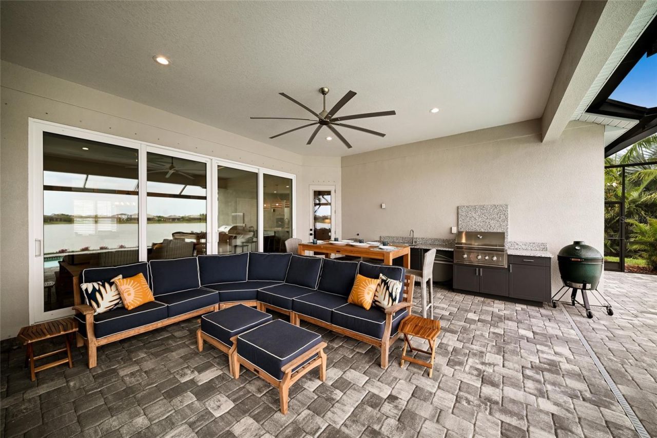 8092 Grande Shores Drive, Sarasota, FL 34240 Photo