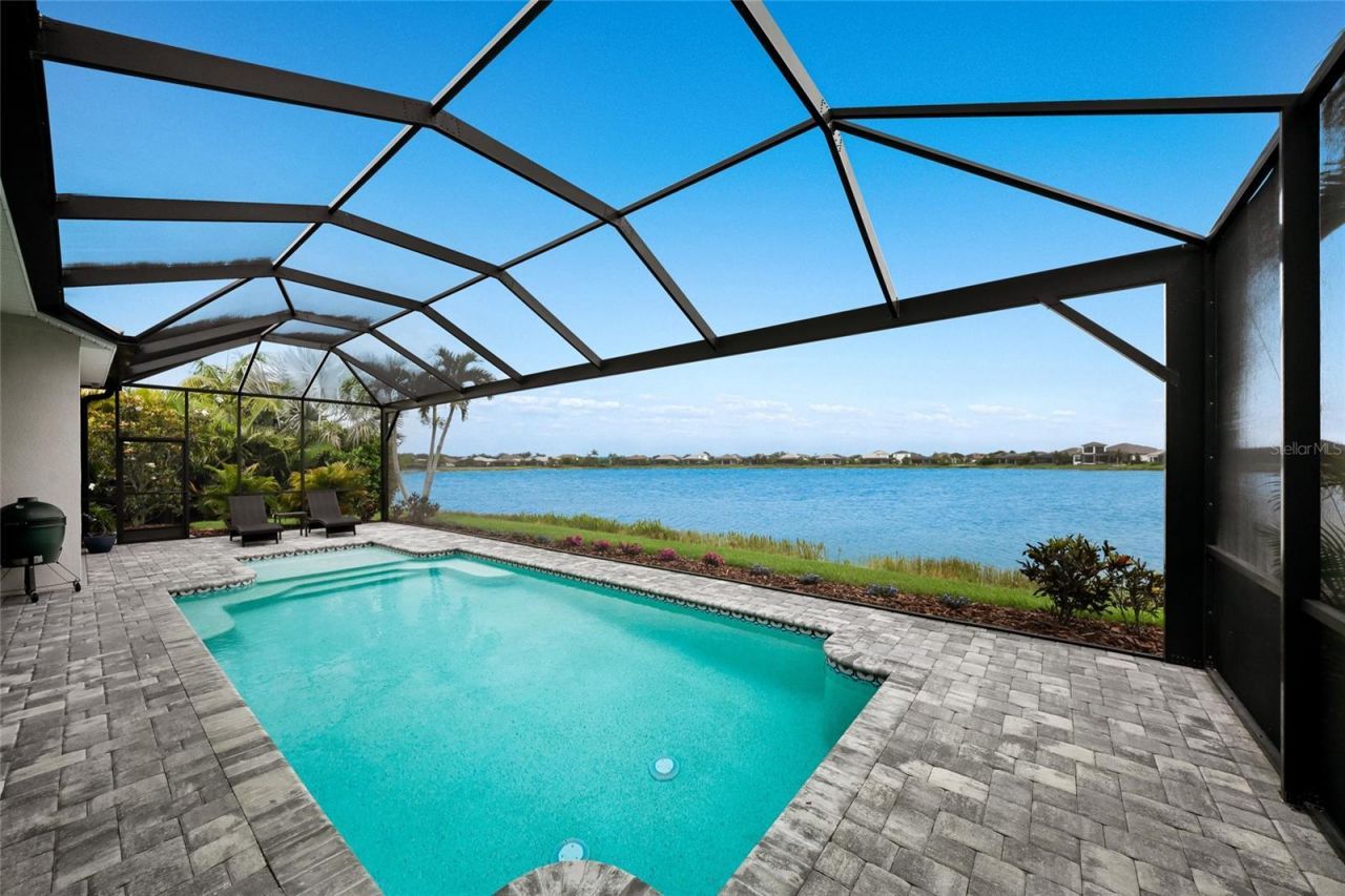 8092 Grande Shores Drive, Sarasota, FL 34240 Photo