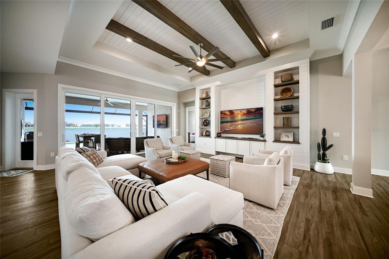8092 Grande Shores Drive, Sarasota, FL 34240 Photo