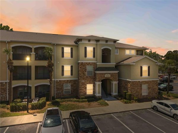 10201 COURTNEY PALMS BOULEVARD , Unit 204, TAMPA, FL 33619