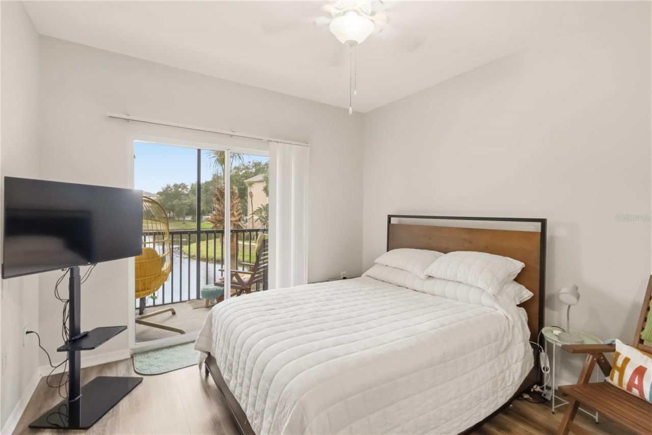 10201 Courtney Palms Boulevard , Unit 204, Tampa, FL 33619 Photo