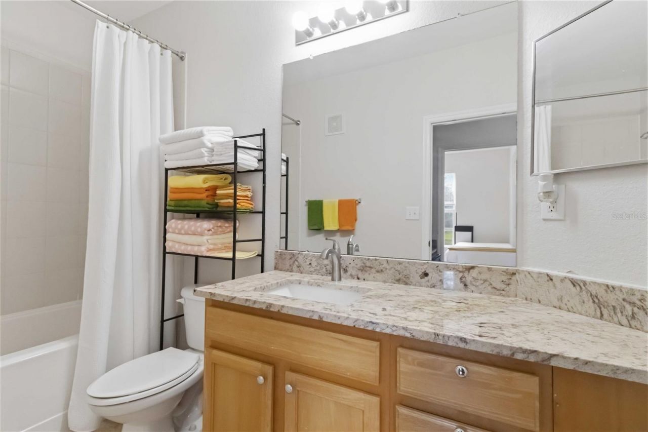 10201 Courtney Palms Boulevard , Unit 204, Tampa, FL 33619 Photo