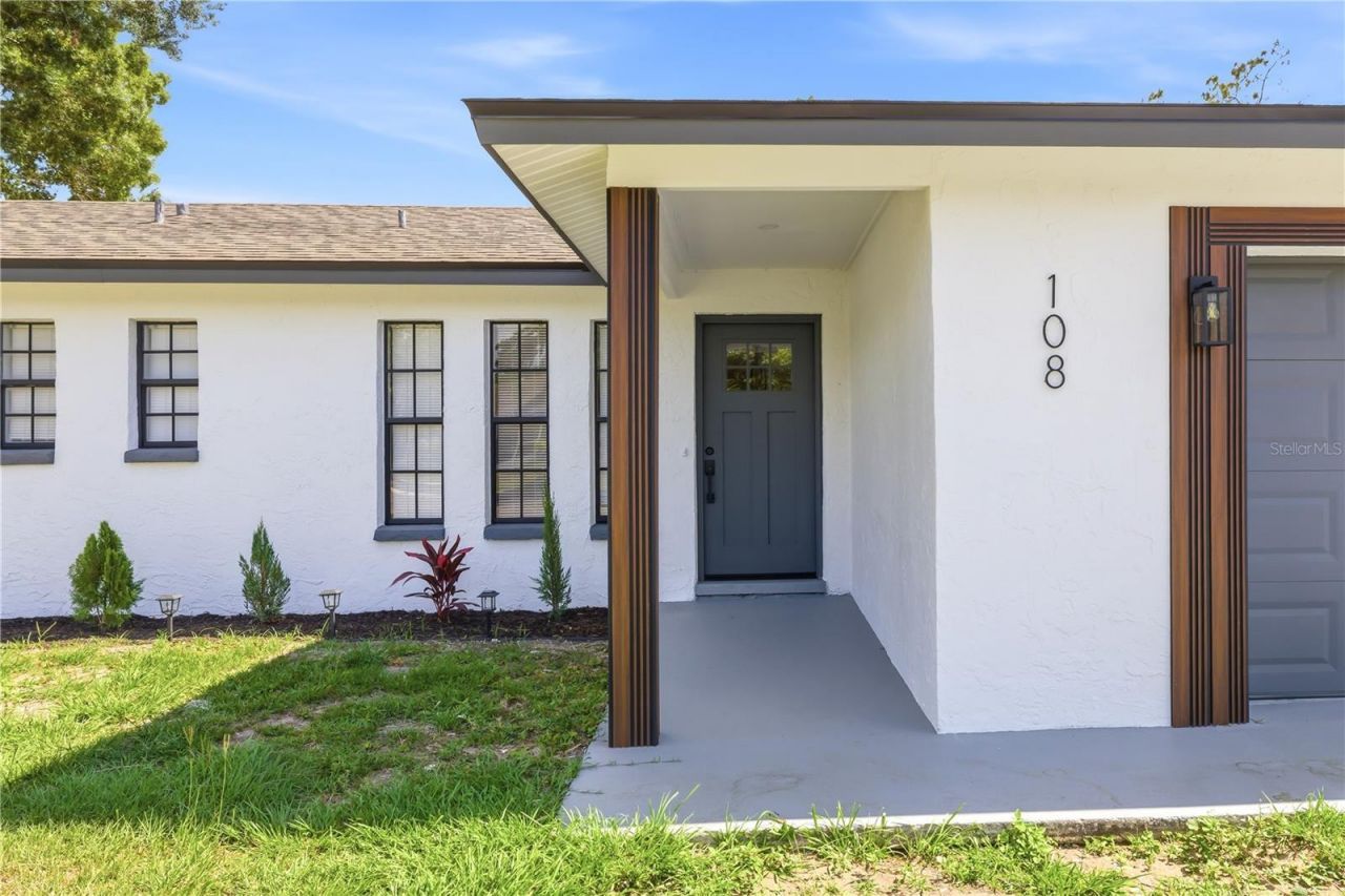 108 Inwood Circle , Brandon, FL 33510 Photo
