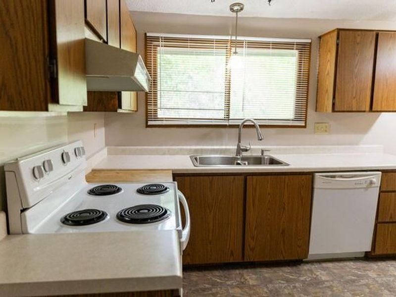 1123 N High Street, Lancaster, OH 43130 Photo 12