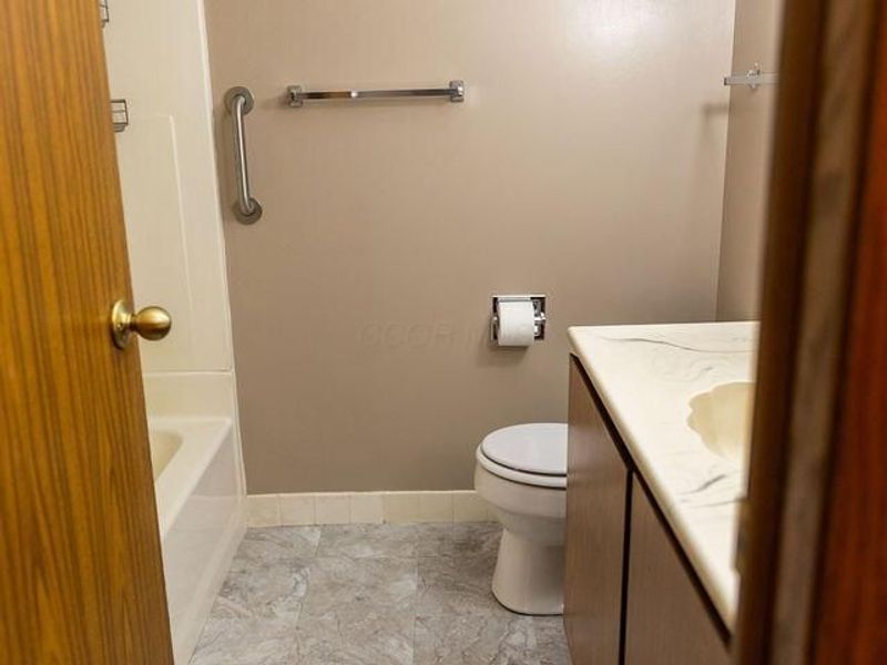 1123 N High Street, Lancaster, OH 43130 Photo 21